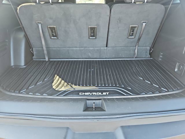 Used 2023 Chevrolet Traverse LT FWD image 23