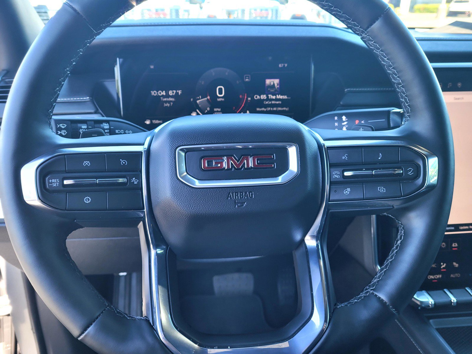 Used 2025 GMC Acadia Elevation FWD image 27