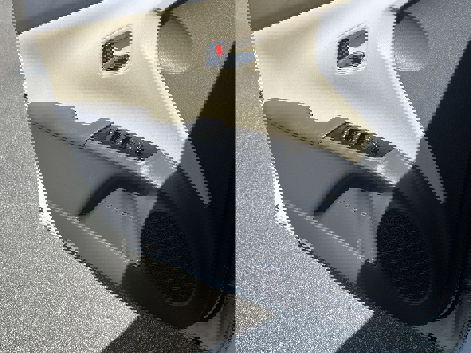 Used 2016 Toyota Prius Four image 15