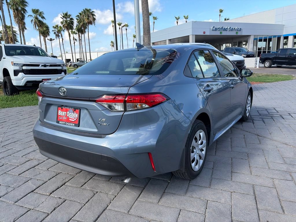 Used 2026 Toyota Corolla LE FWD image 4