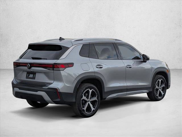 New 2025 Volkswagen Tiguan SE image 2