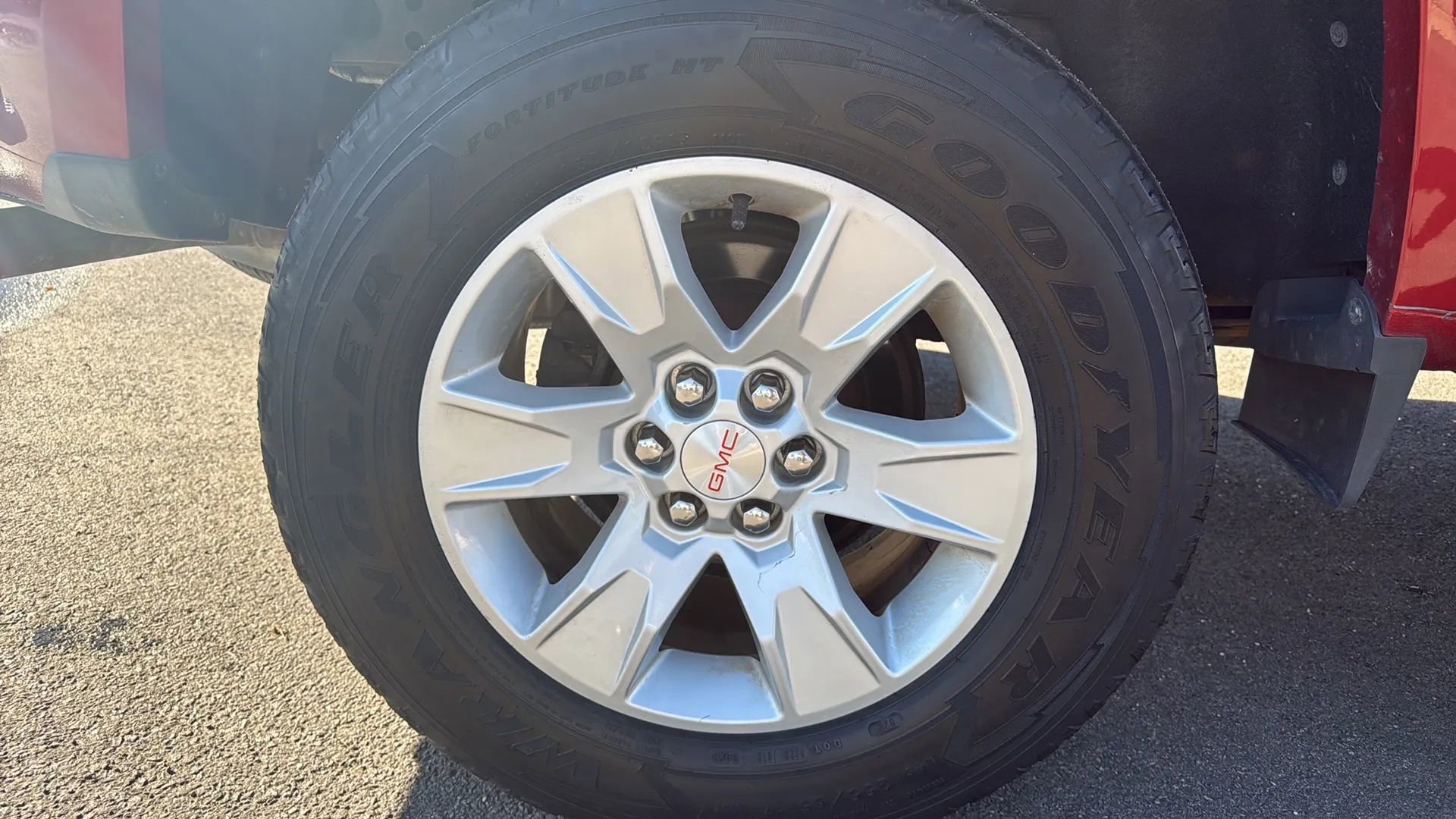 Used 2016 GMC Canyon SLE w/ SLE Convenience Package image 13