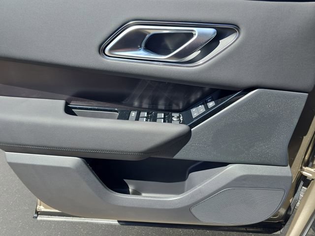 New 2026 Land Rover Range Rover Velar Dynamic SE AWD/4WD image 19