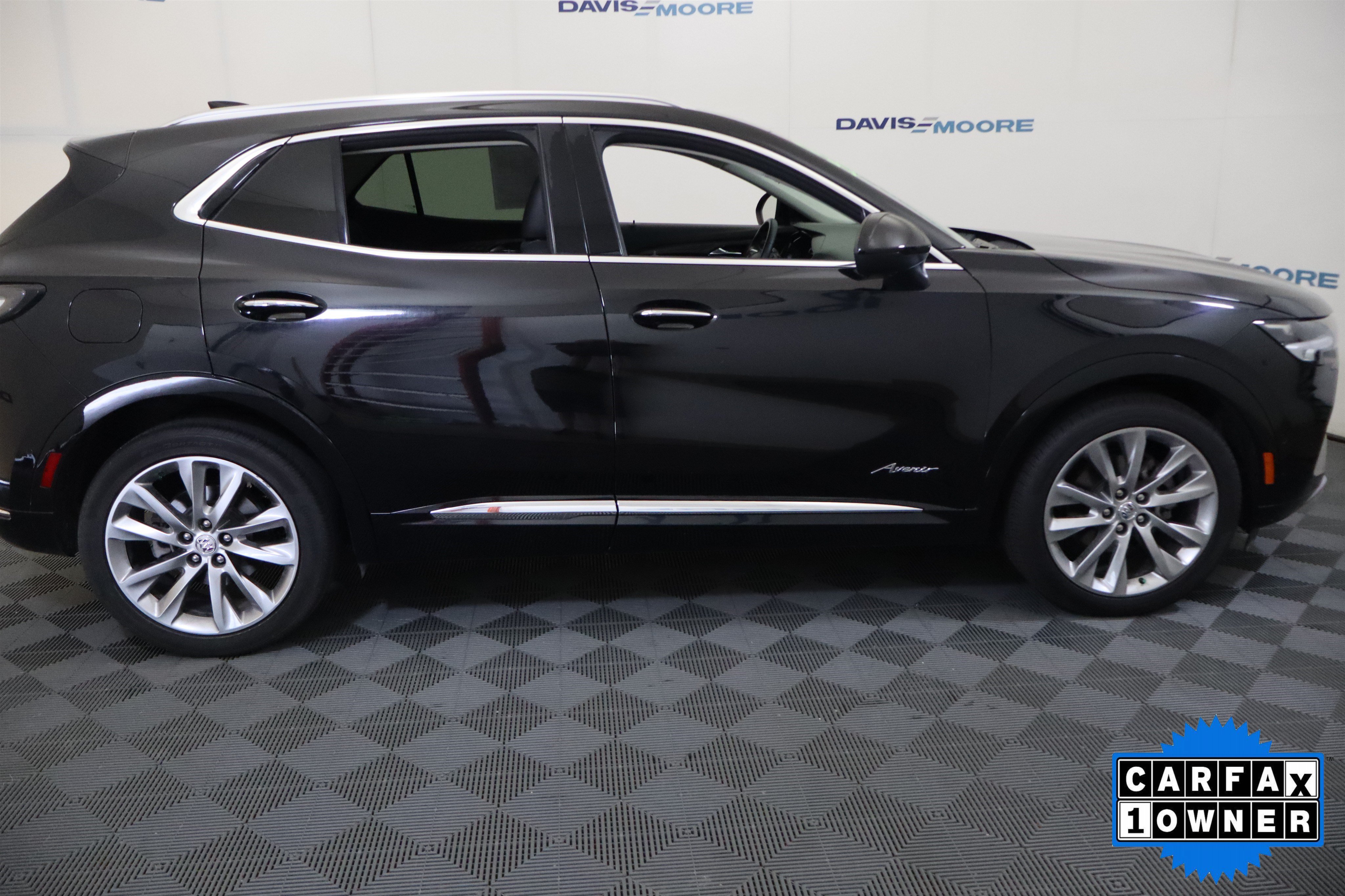 Used 2023 Buick Envision Avenir AWD/4WD image 5
