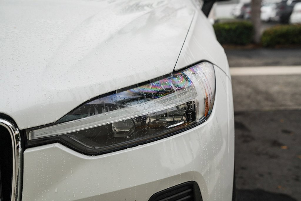 Used 2023 Volvo XC60 B5 Core image 8