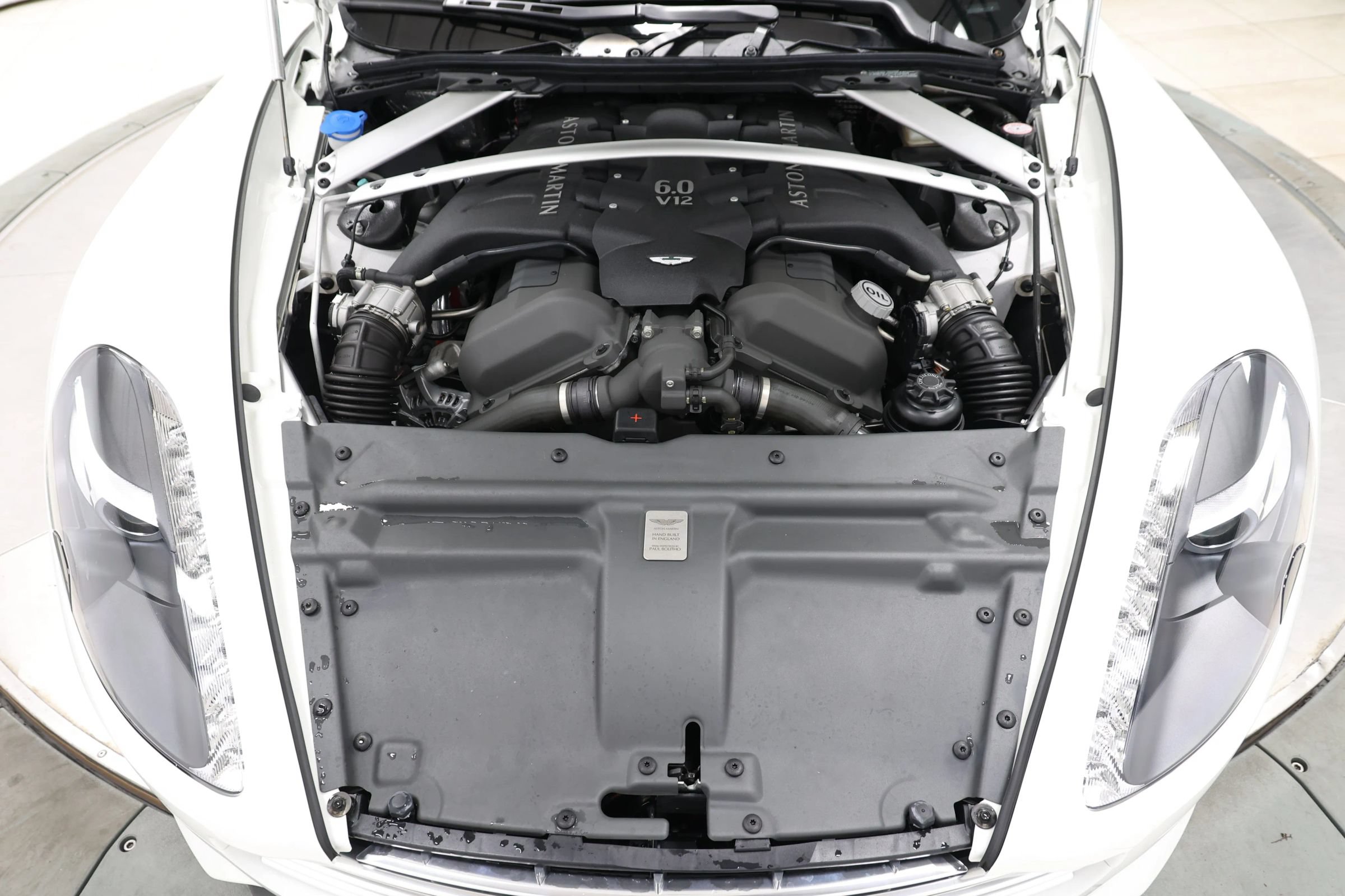Used 2012 Aston Martin Virage Volante RWD image 91