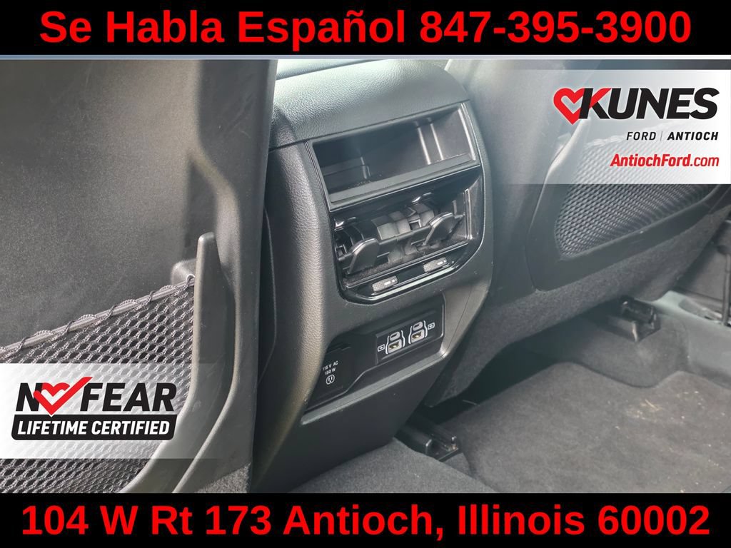 Used 2025 Jeep Grand Cherokee Altitude AWD/4WD image 29