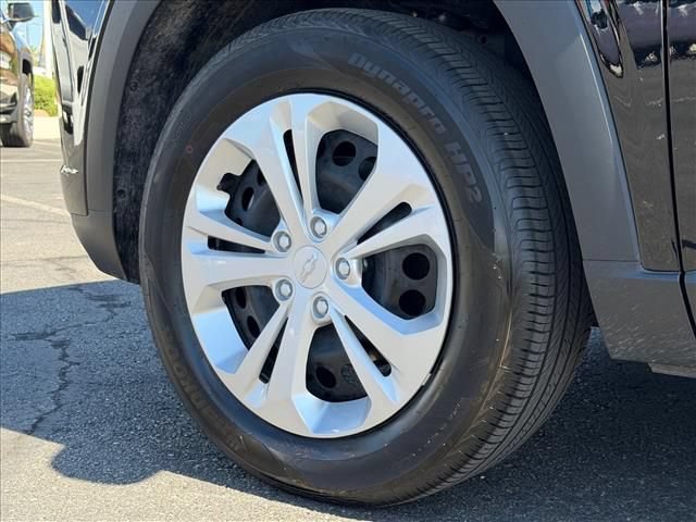 Certified 2026 Chevrolet Trax LS FWD image 22