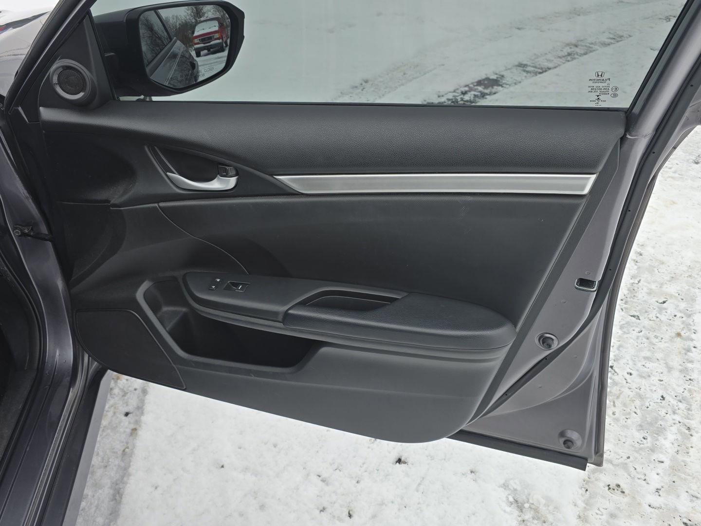 Used 2019 Honda Civic Sport image 29