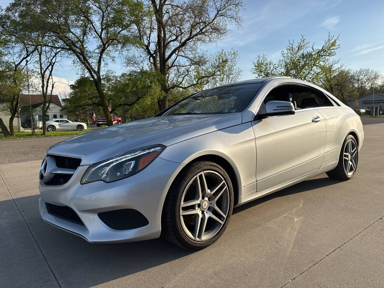 Used 2014 Mercedes-Benz E 350 4MATIC Coupe image 1
