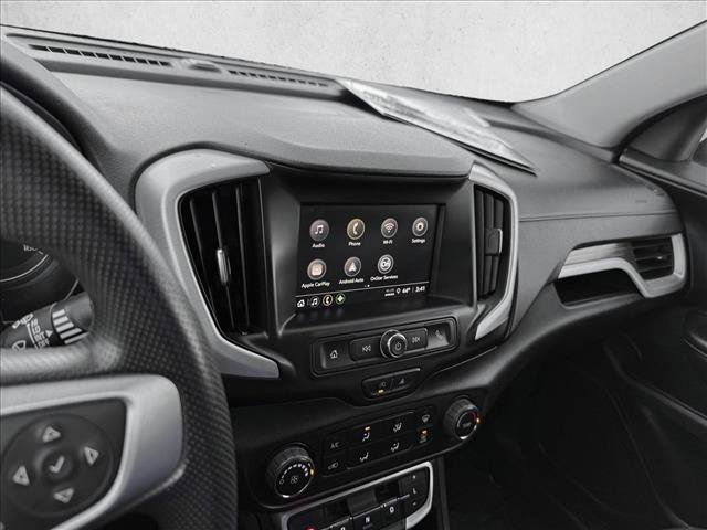 Used 2024 GMC Terrain SLE image 13