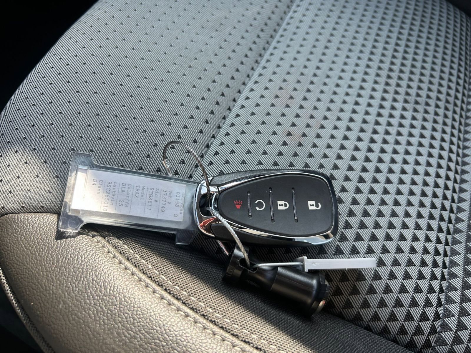 Used 2025 Chevrolet Trax LT image 22