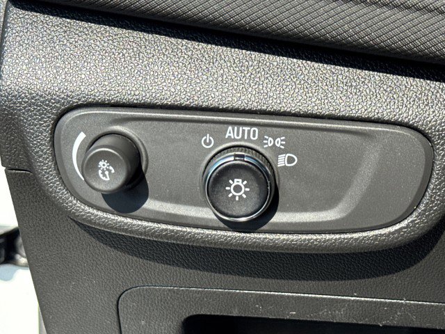 Used 2024 Chevrolet TrailBlazer ACTIV w/ Driver Confidence Package image 19