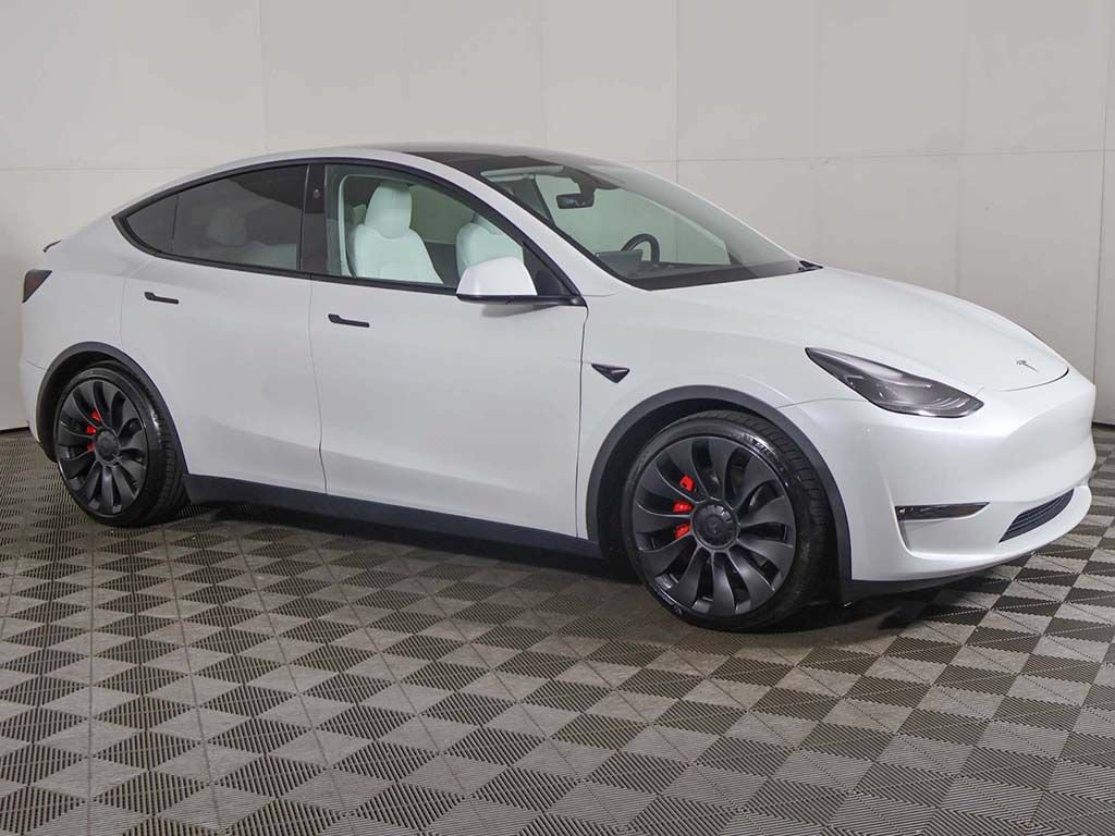 Used 2023 Tesla Model Y Performance AWD/4WD image 15