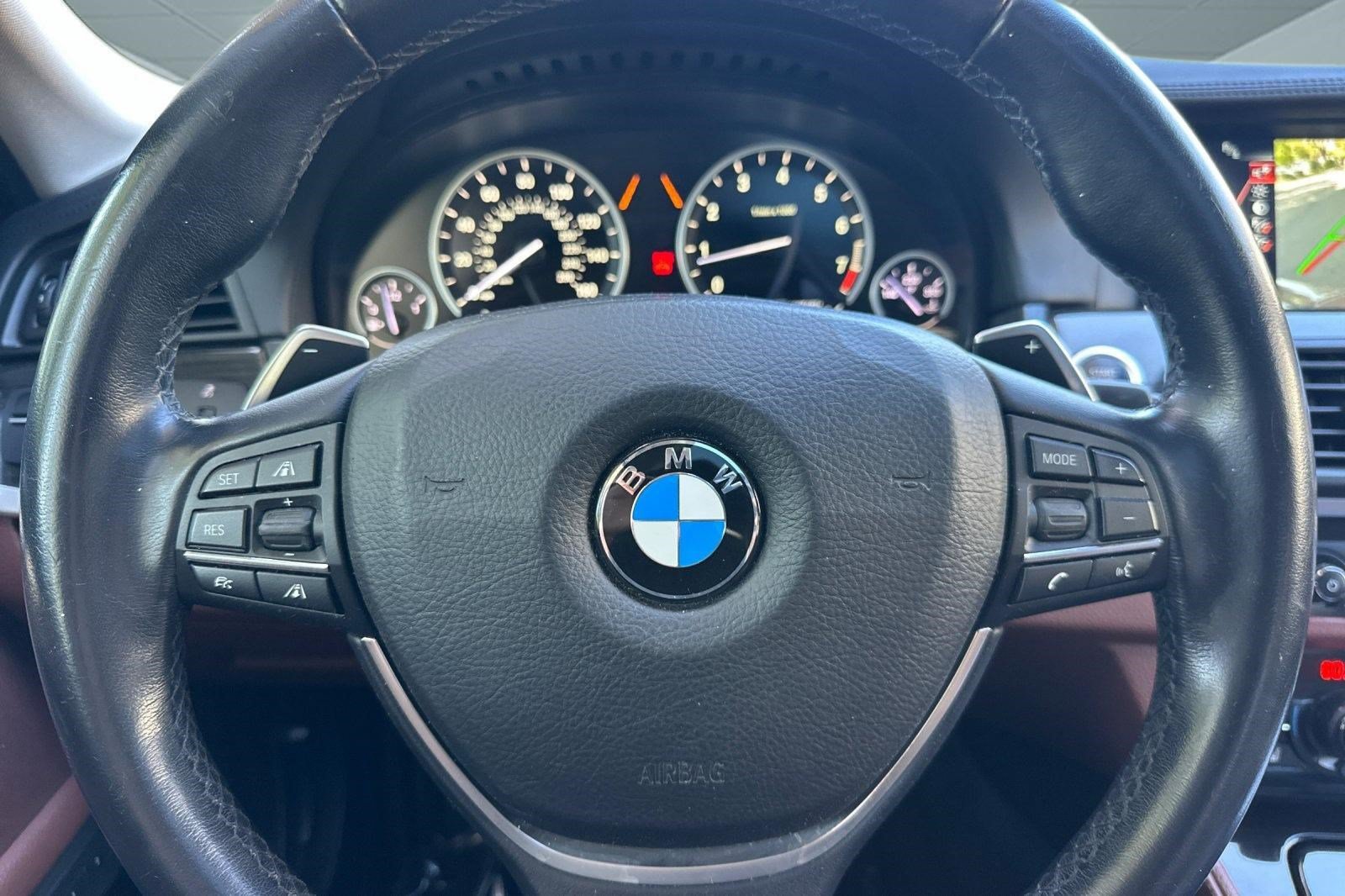 Used 2015 BMW 550i xDrive Sedan AWD/4WD image 10
