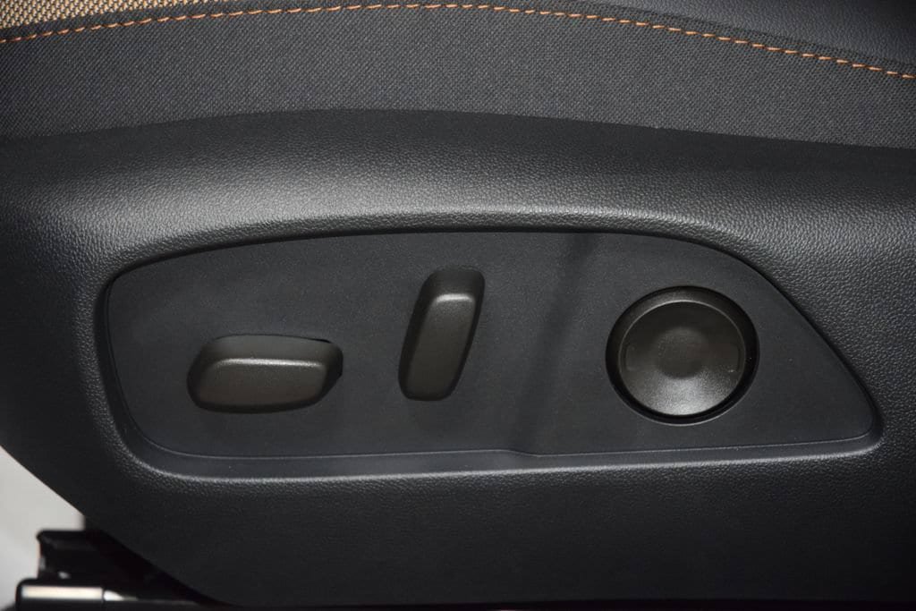 New 2027 Chevrolet Equinox ACTIV w/ Safety and Technology Package FWD image 42