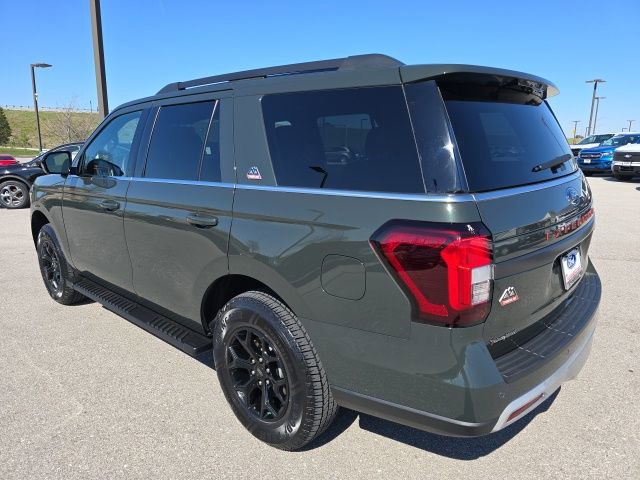 Certified 2023 Ford Expedition Timberline image 3