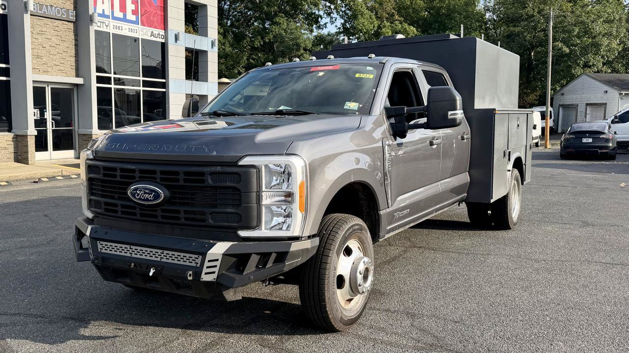 Used 2023 Ford F350 XL w/ 360-Degree Camera Package AWD/4WD image 2