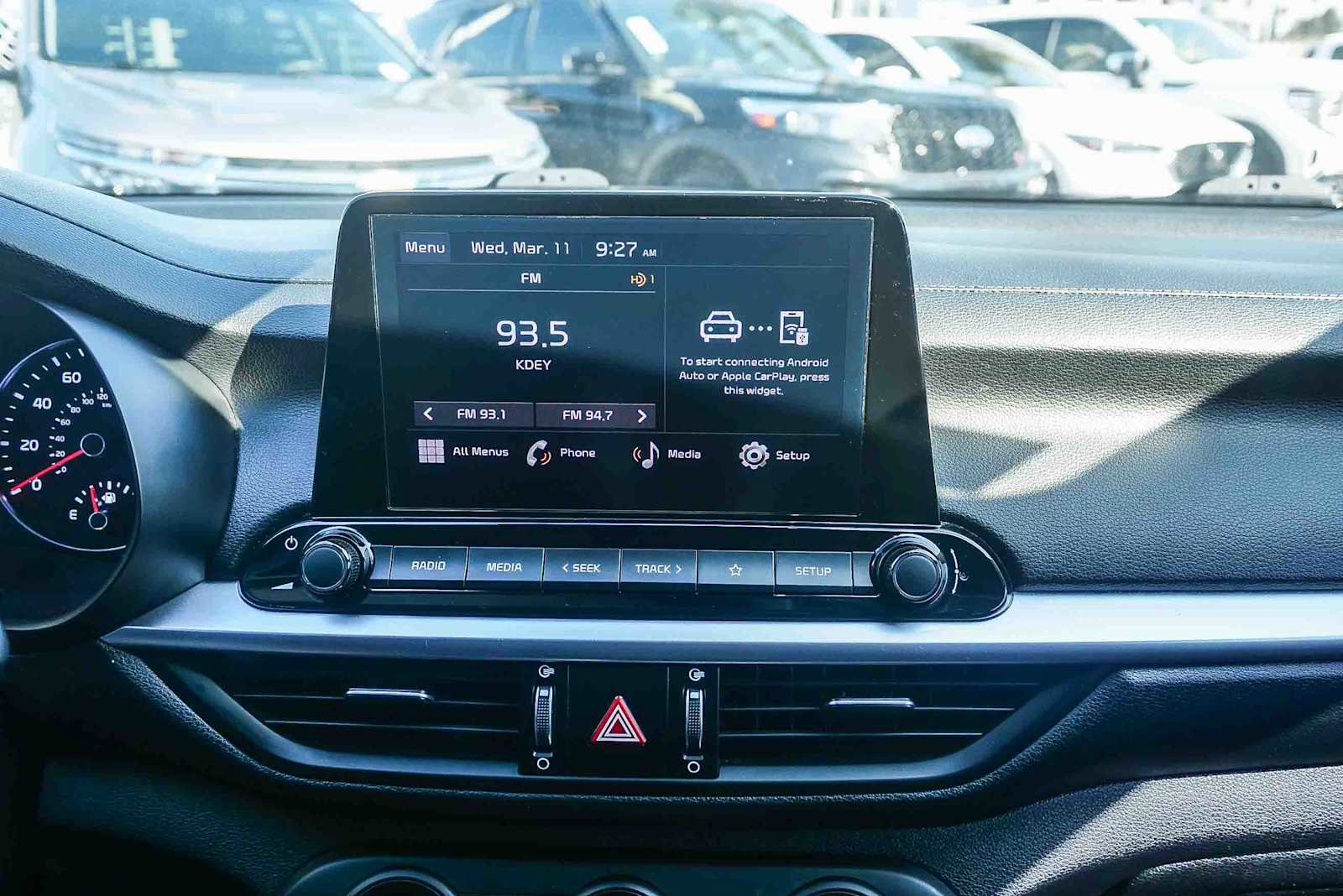 Used 2023 Kia Forte LXS w/ LXS Technology Package image 13