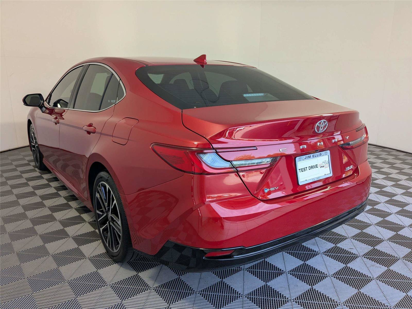 Certified 2026 Toyota Camry XLE FWD image 8