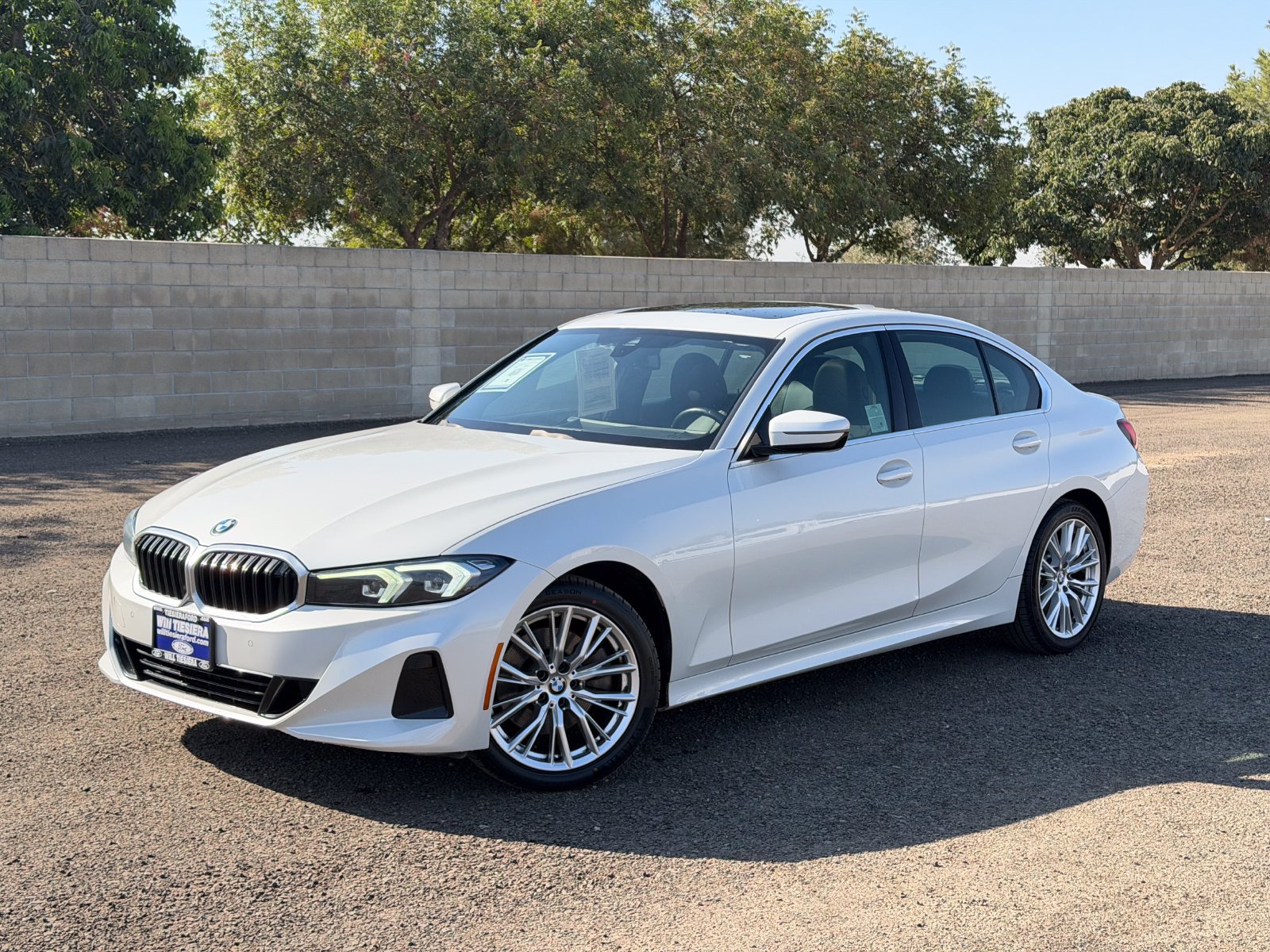 Used 2024 BMW 330i Sedan RWD image 9