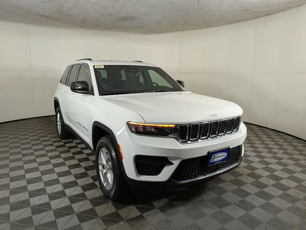 New 2026 Jeep Grand Cherokee Laredo X AWD/4WD image 5