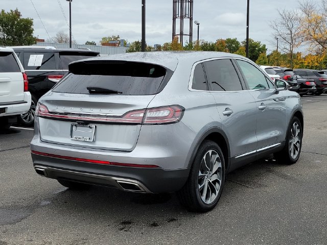 Used 2023 Lincoln Nautilus Reserve FWD image 4