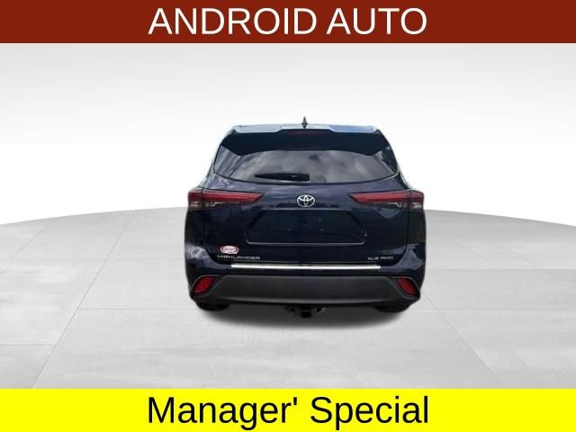 Used 2020 Toyota Highlander XLE AWD/4WD image 6