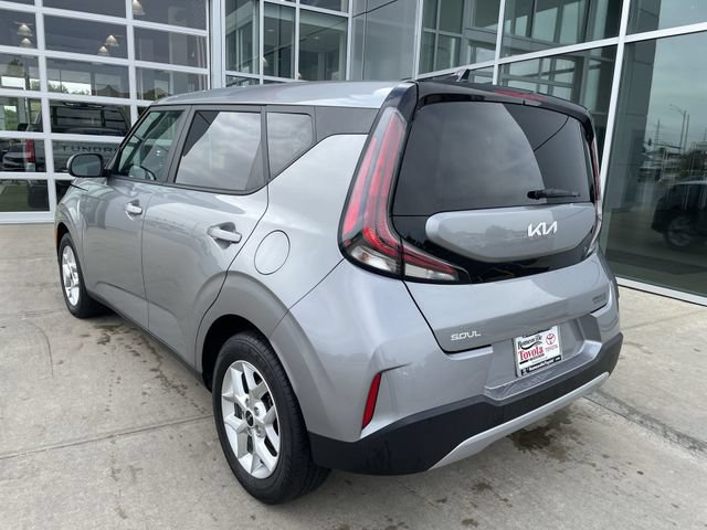 Used 2025 Kia Soul LX w/ LX Technology Package FWD image 31