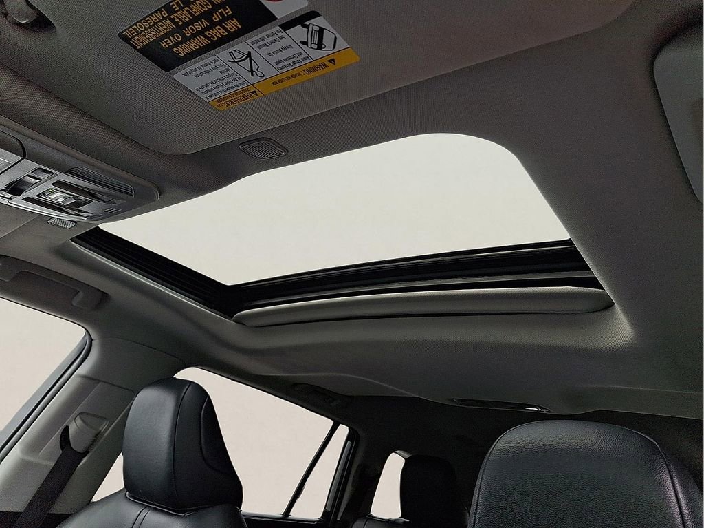 Used 2023 Toyota Highlander XLE image 21