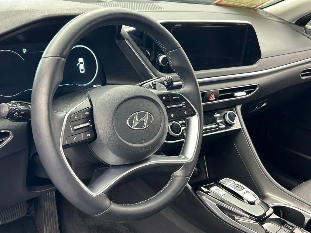 Used 2023 Hyundai Sonata Limited w/ Preferred Accessory Package FWD image 53