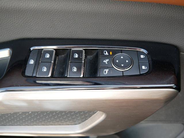 Certified 2023 Nissan Pathfinder Platinum w/ Cargo Package image 15