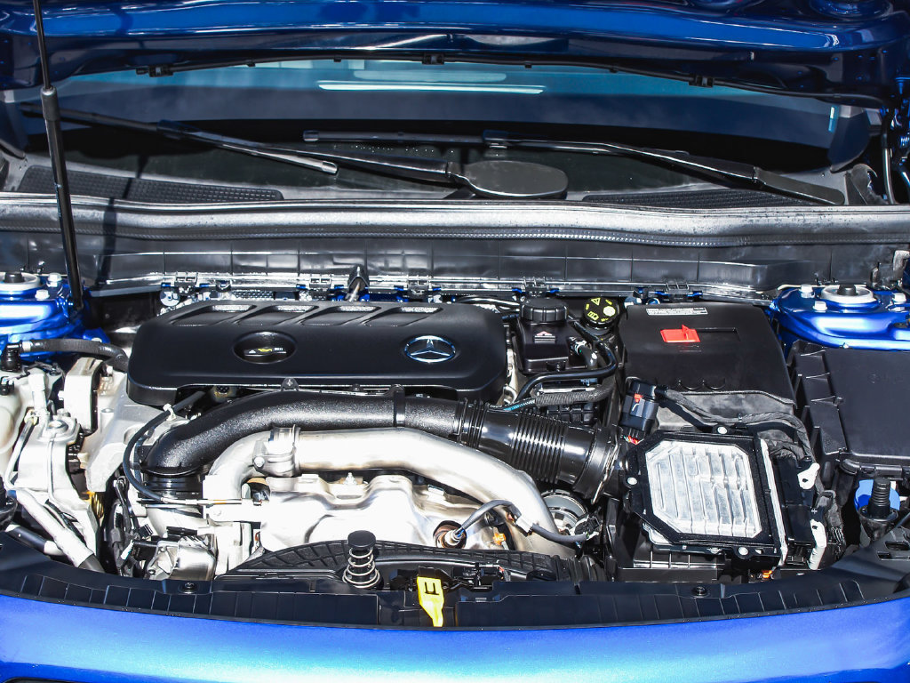 Used 2025 Mercedes-Benz GLB 250 4MATIC image 49