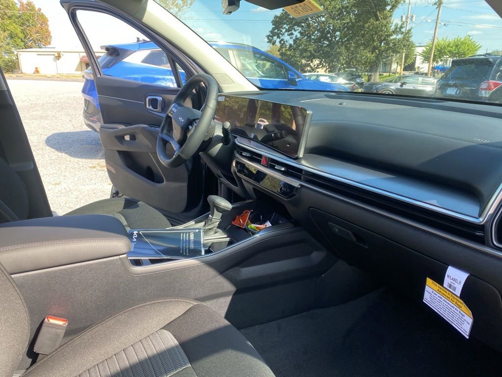 New 2026 Kia Sorento LX image 17