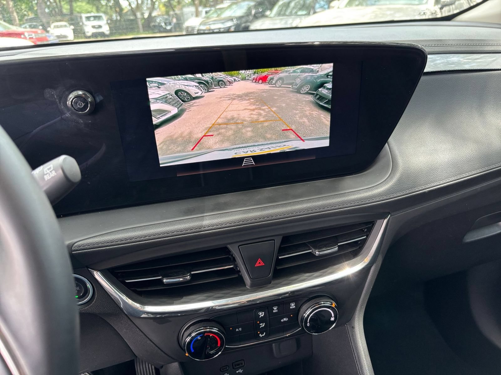 Used 2025 Buick Encore GX Preferred FWD image 17