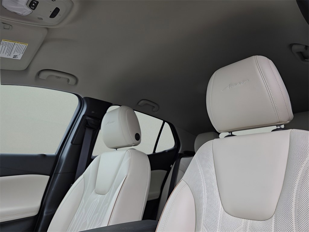 Used 2024 Buick Encore GX Avenir w/ Avenir Convenience Package image 22