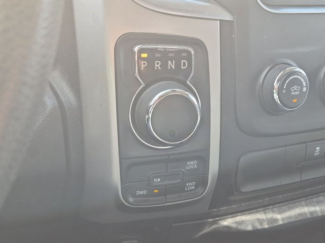 Used 2017 RAM 1500 Classic SLT AWD/4WD image 10