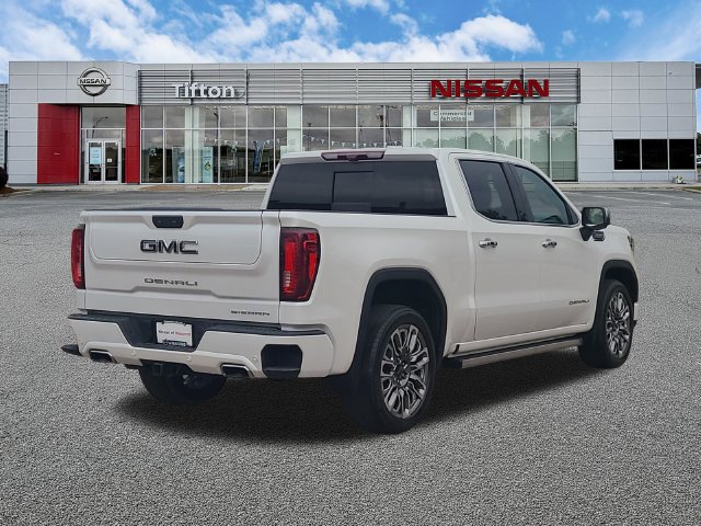Used 2023 GMC Sierra 1500 Denali Ultimate AWD/4WD image 7