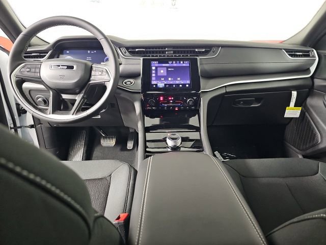 New 2025 Jeep Grand Cherokee L Laredo w/ Luxury Tech Group I image 14