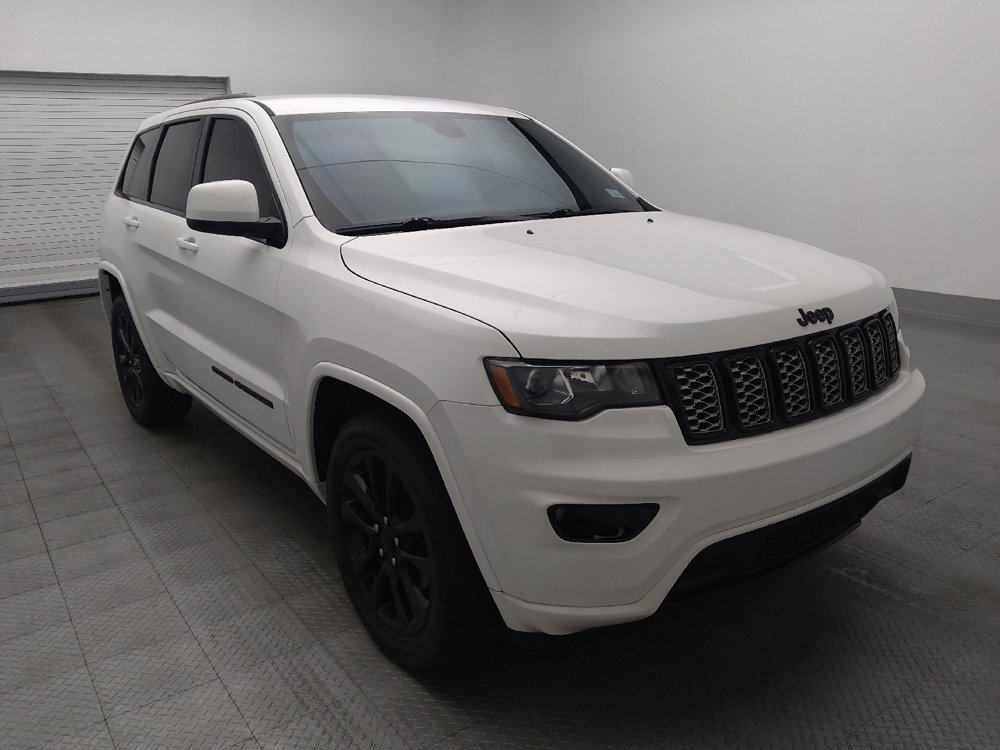 Used 2018 Jeep Grand Cherokee Altitude image 13