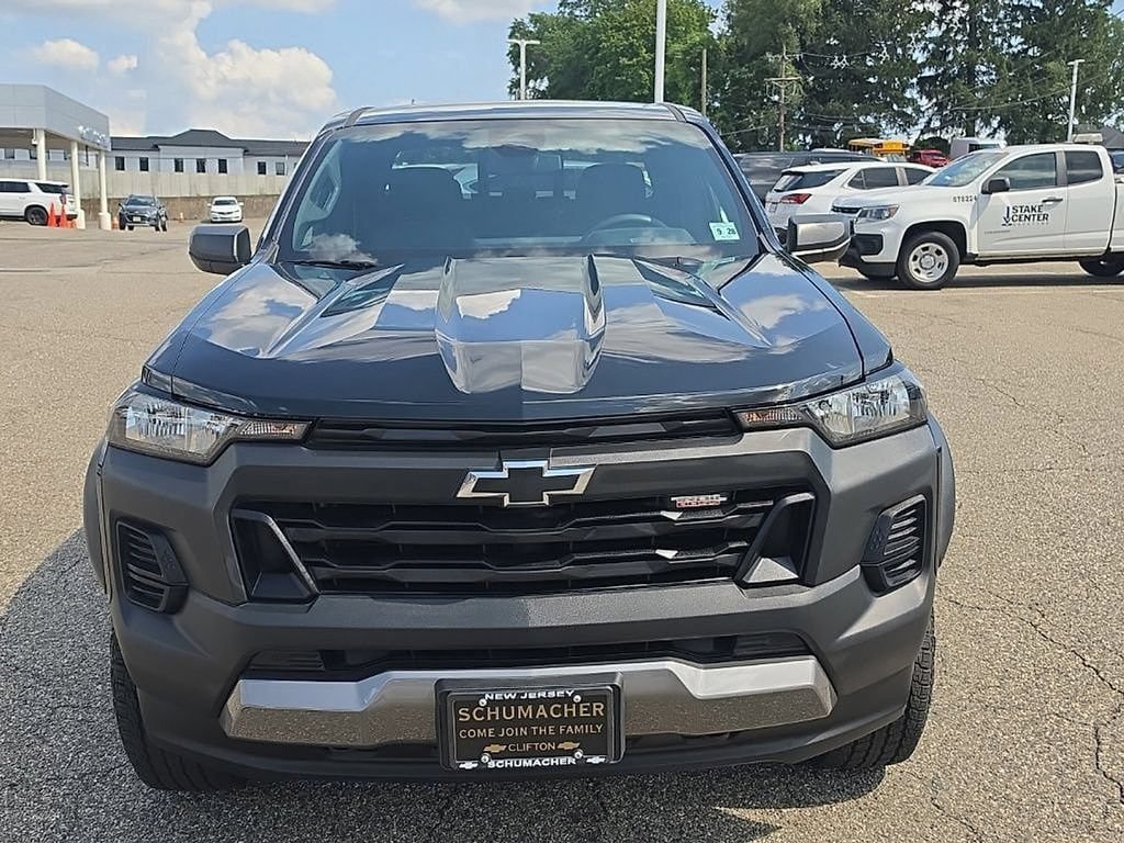 Used 2023 Chevrolet Colorado Trail Boss AWD/4WD image 9