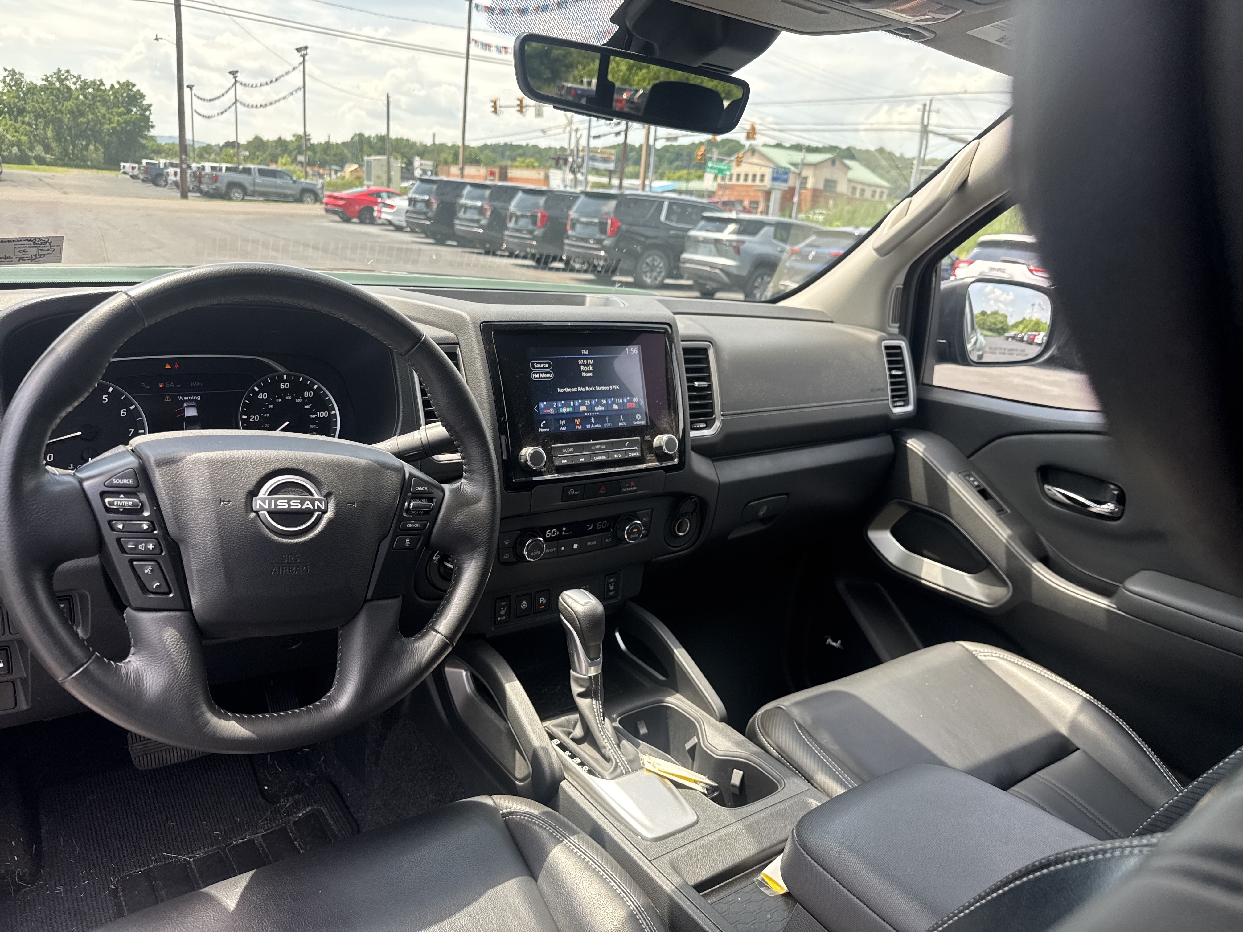 Used 2024 Nissan Frontier SL w/ Technology Package AWD/4WD image 14