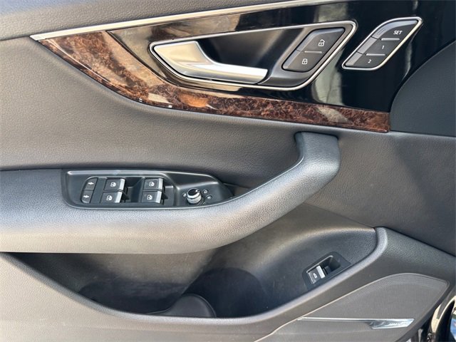 Used 2018 Audi Q7 3.0T Premium Plus image 10
