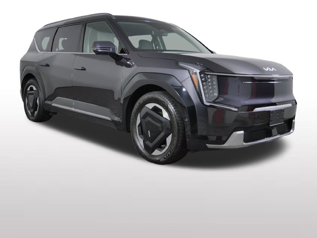 Used 2024 Kia EV9 Land AWD/4WD image 3