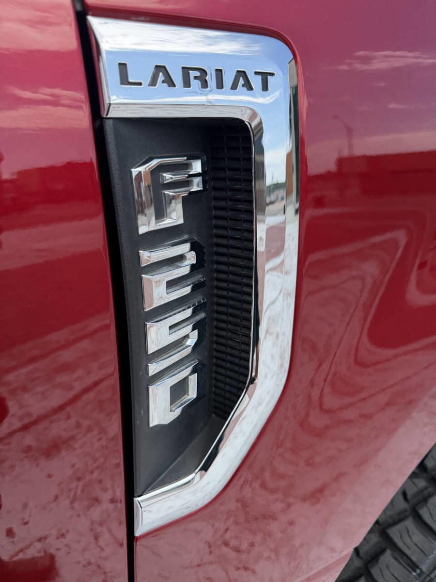 Used 2017 Ford F250 Lariat w/ Lariat Ultimate Package AWD/4WD image 11