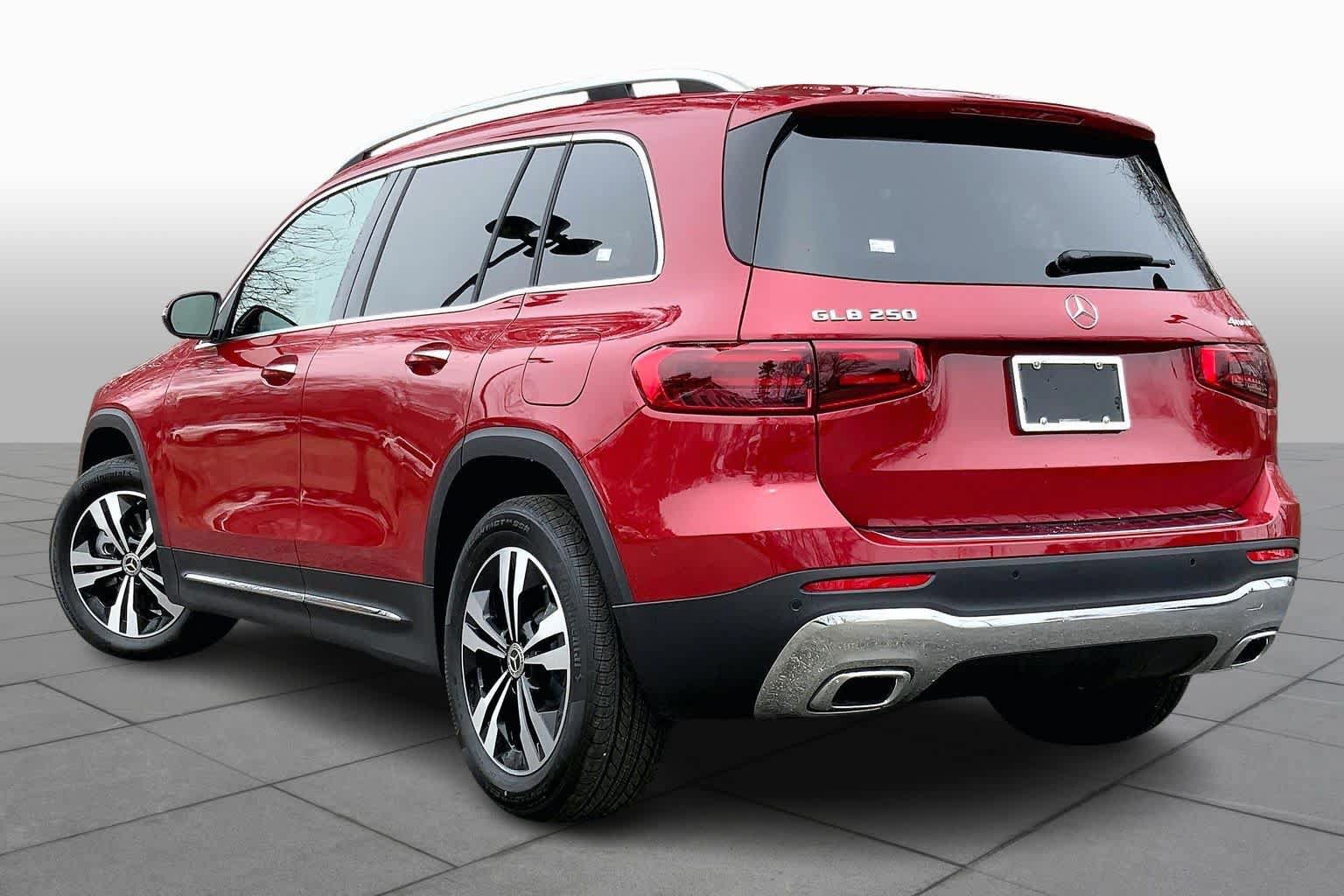 New 2026 Mercedes-Benz GLB 250 4MATIC image 16