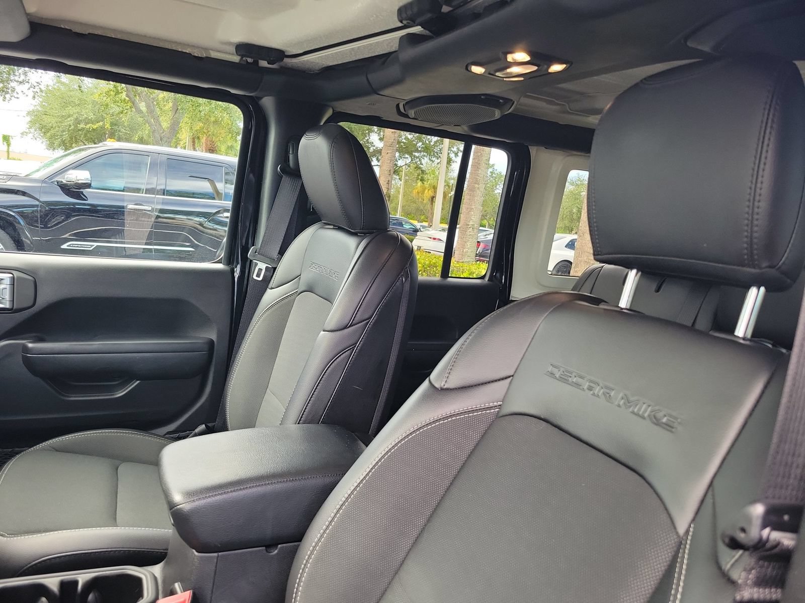 Used 2020 Jeep Wrangler Unlimited Sport AWD/4WD image 19