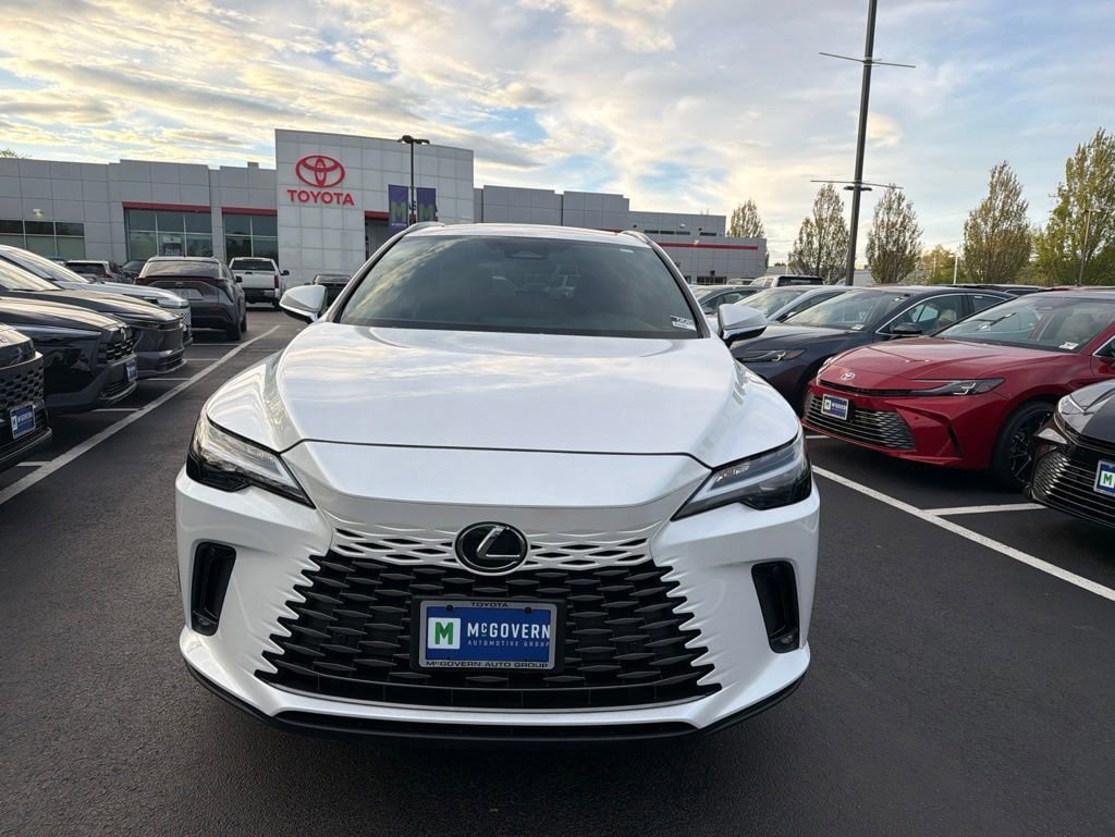 Used 2023 Lexus RX 350 Premium w/ Accessory Package (Z1) AWD/4WD image 2