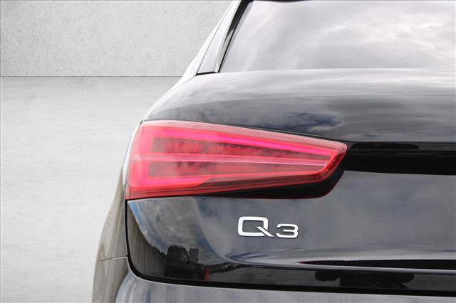 Used 2018 Audi Q3 2.0T Premium AWD/4WD image 9