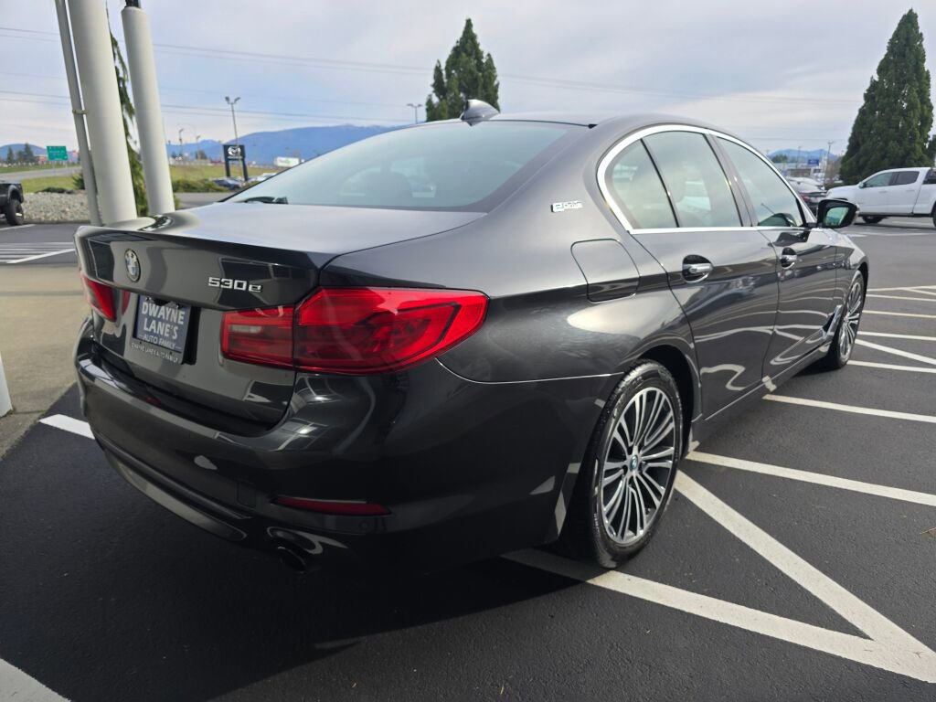 Used 2018 BMW 530e xDrive AWD/4WD image 5